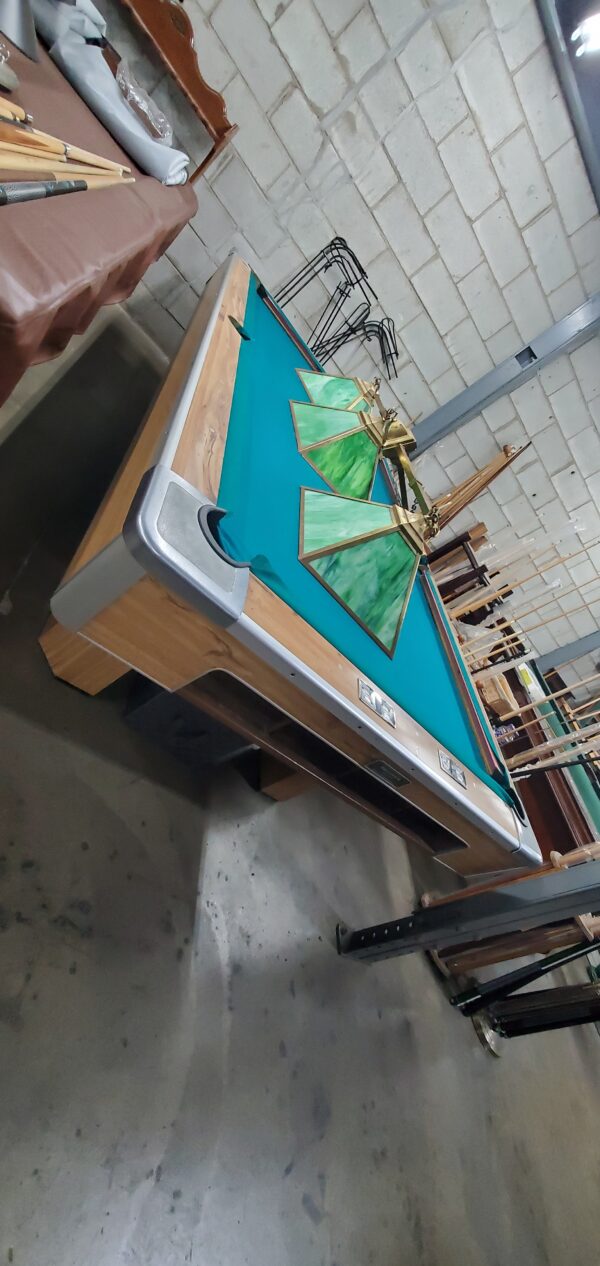 Brunswick 8ft Oversized Used Pool Table With Ball Return